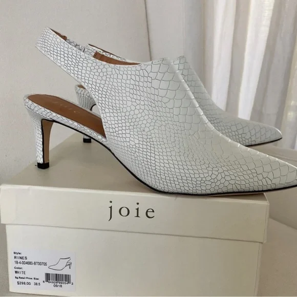 Modern Heels - Picture 5 of 5